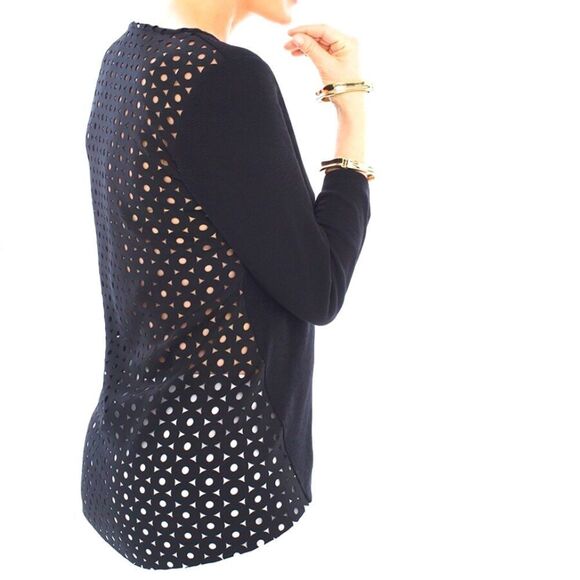 Chico’s Black Carris Circle Back Top - Picture 1 of 5